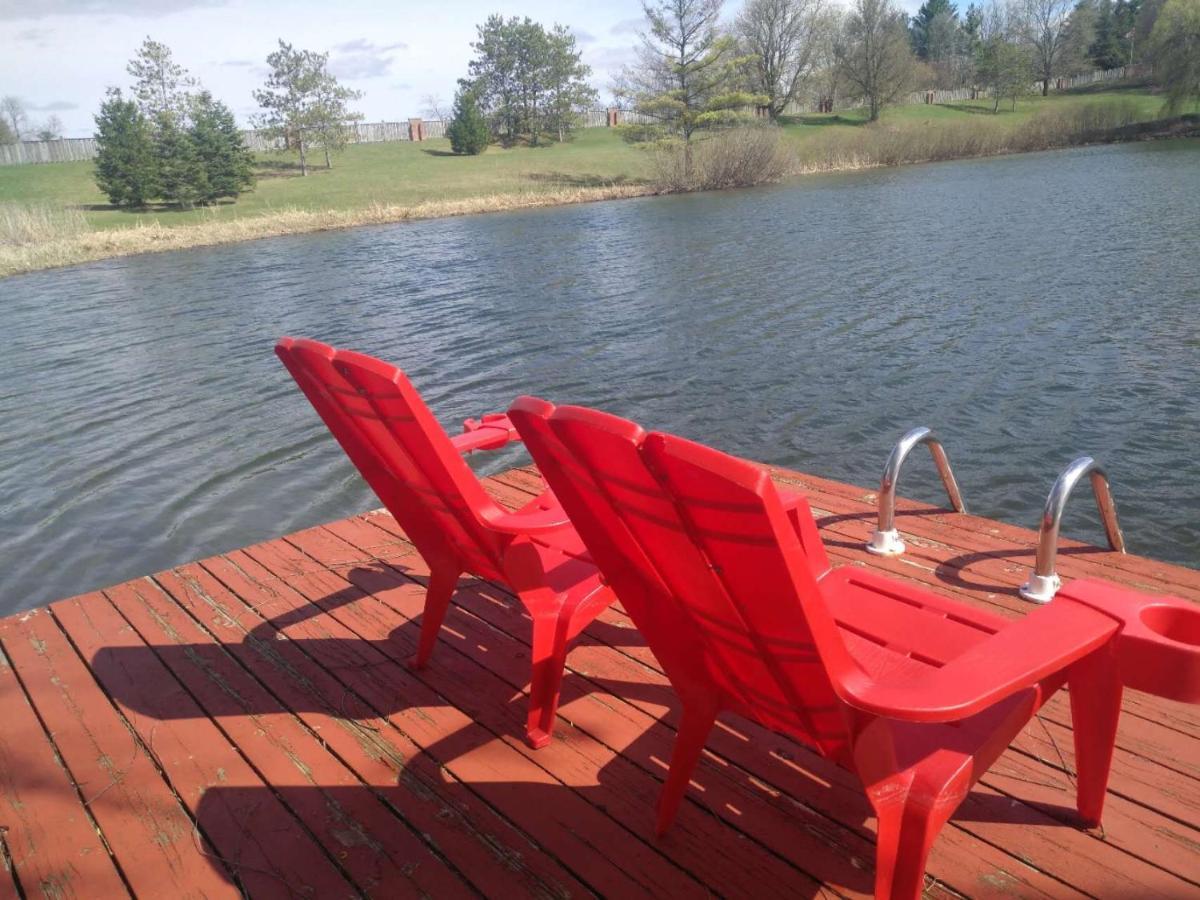 Lakeview Private Suite-Twin Or King Tottenham Bagian luar foto